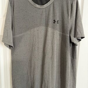 Under Armour Men's Charcoal Short Sleeve Tee